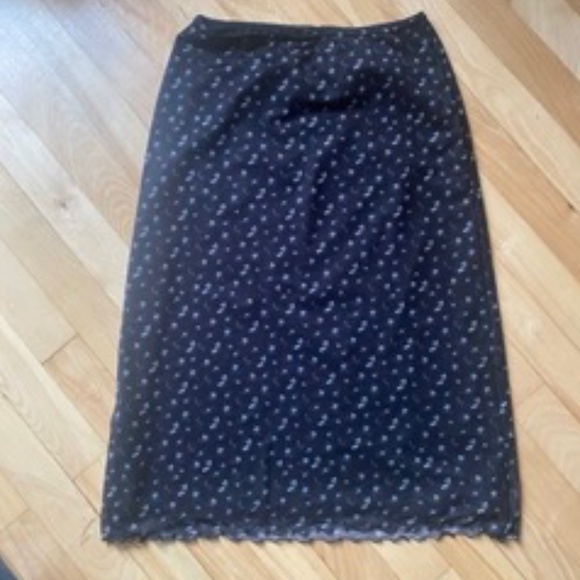 Urban Outfitters Skirt - Picture 2 of 3